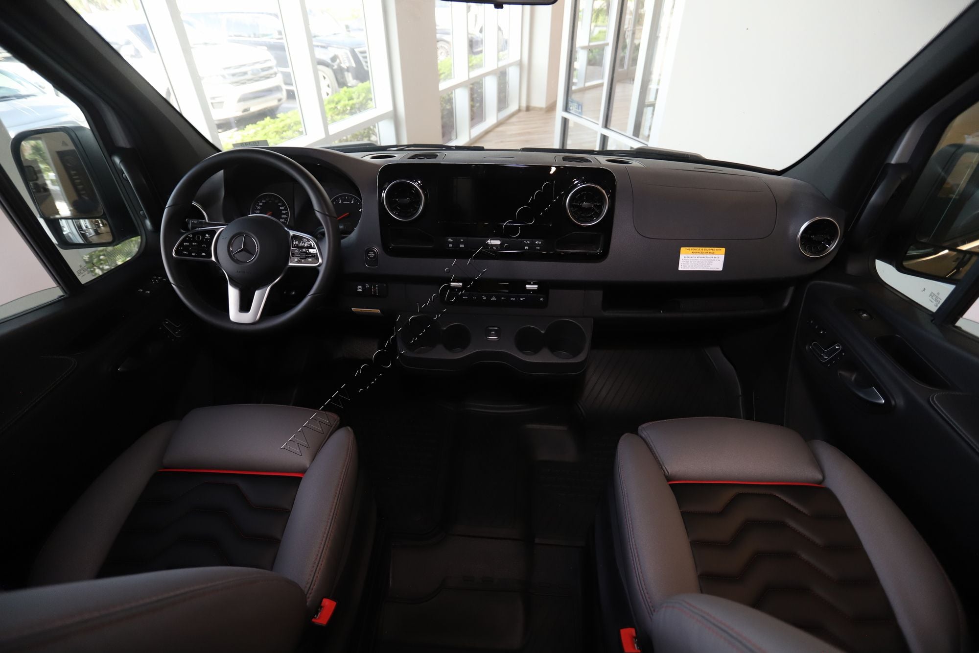 2026 Airstream Interstate 19X OUTLAND Class B New  For Sale