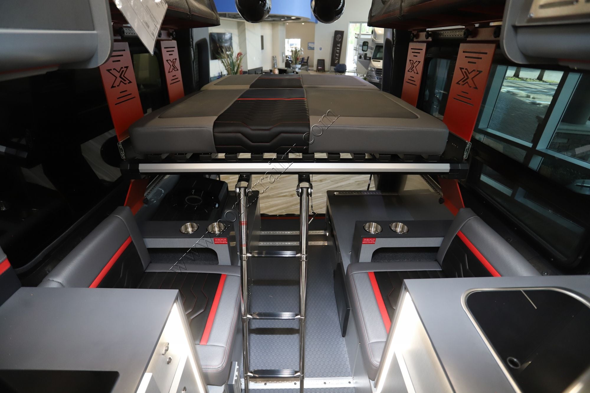 2026 Airstream Interstate 19X OUTLAND Class B New  For Sale