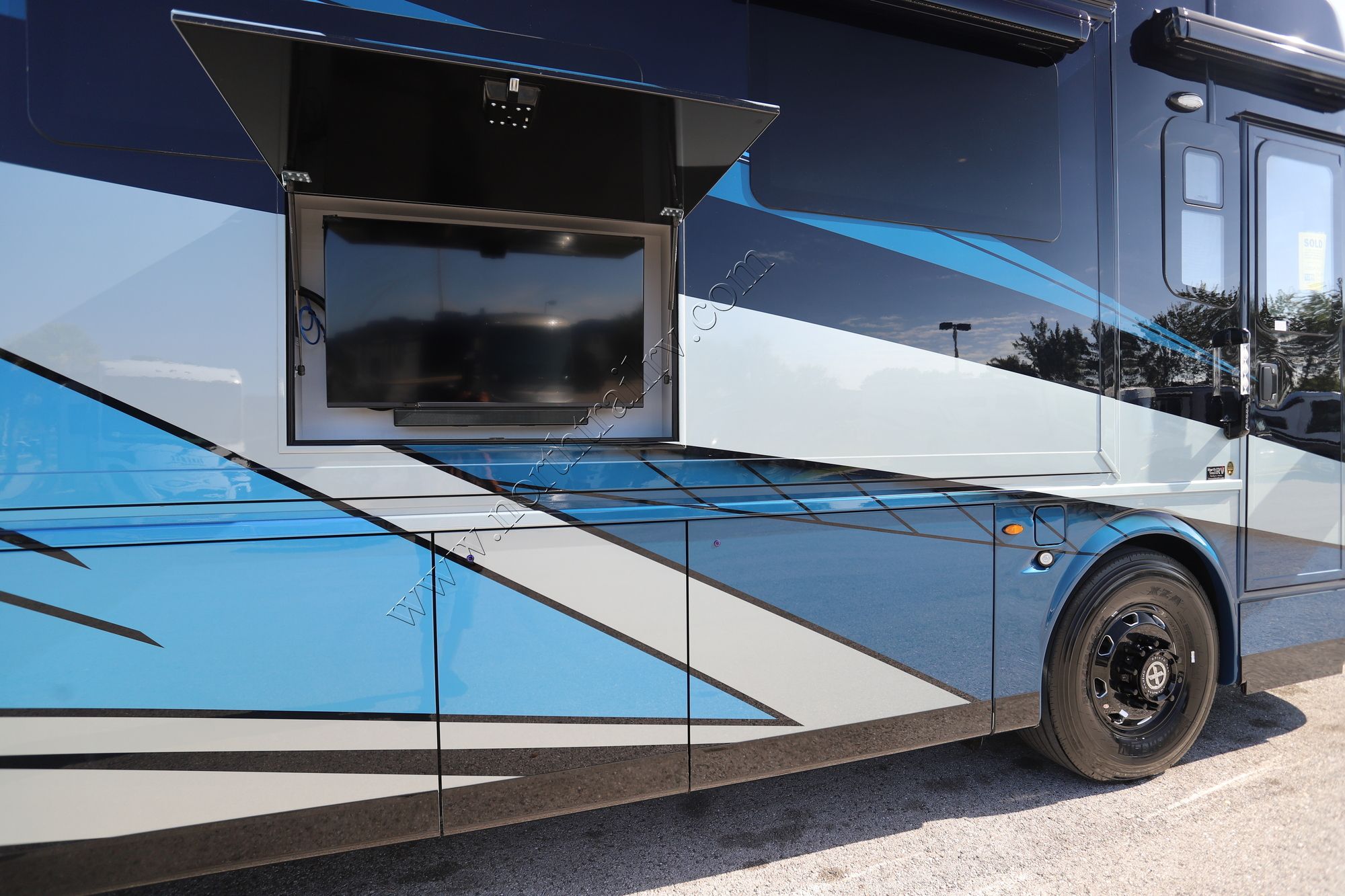 New 2026 Newmar Essex 4551 Class A  For Sale