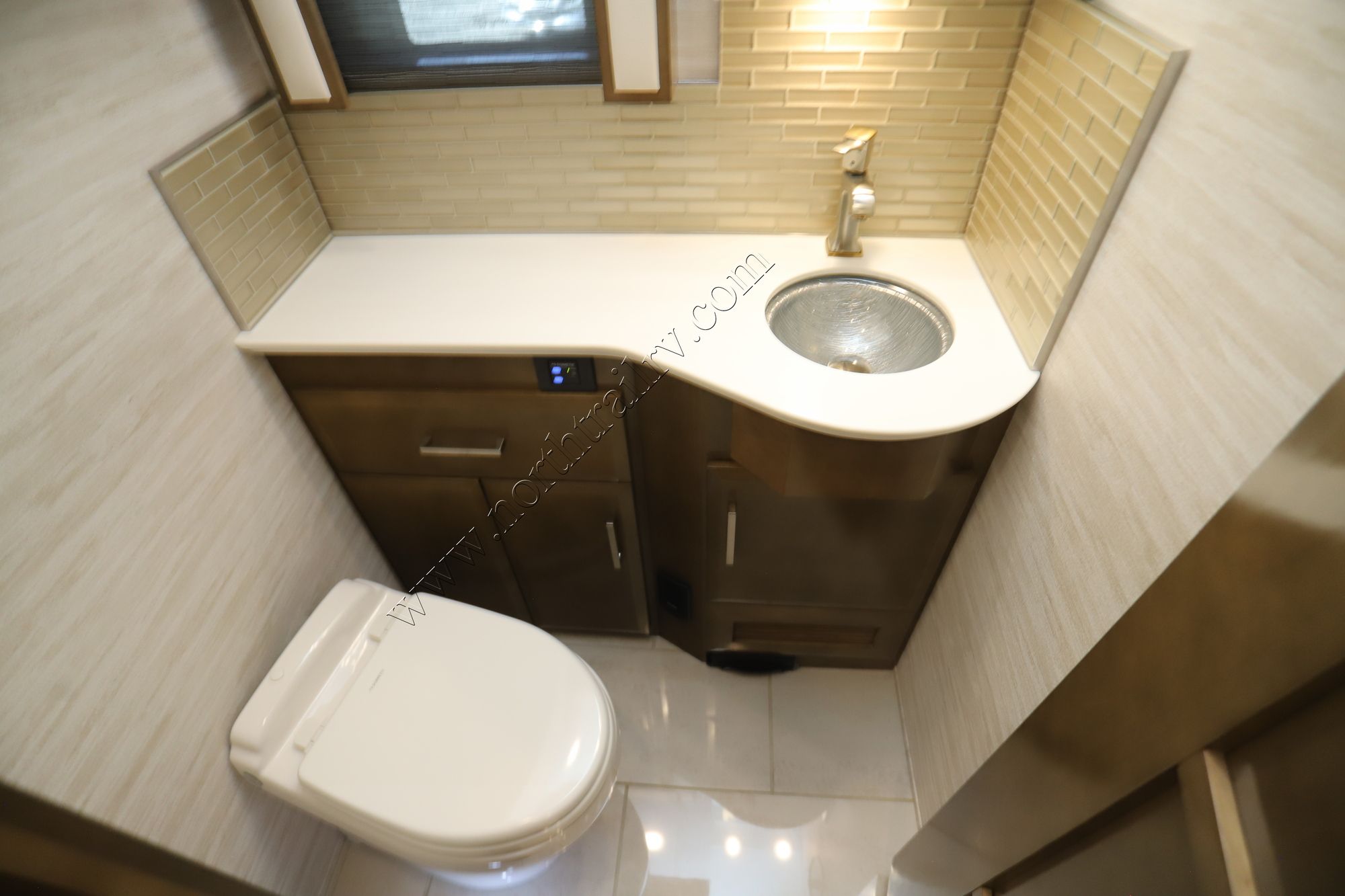 New 2026 Newmar Essex 4551 Class A  For Sale