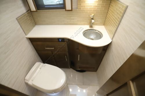 2026 Newmar Essex 4551