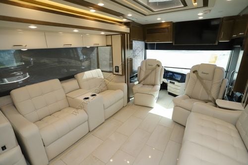 2026 Newmar Essex 4551