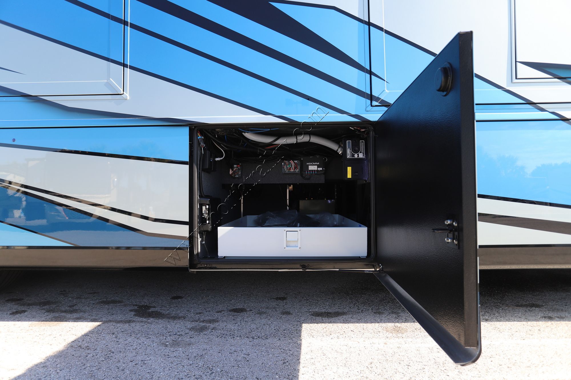 New 2026 Newmar Essex 4551 Class A  For Sale