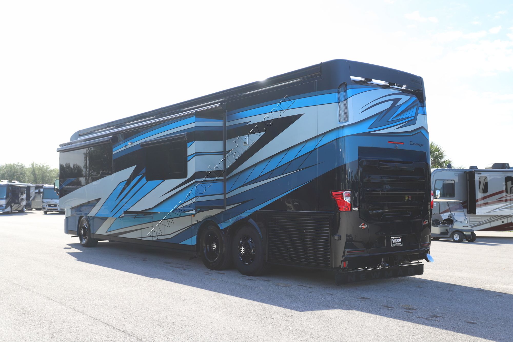 New 2026 Newmar Essex 4551 Class A  For Sale