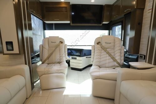 2026 Newmar Essex 4551