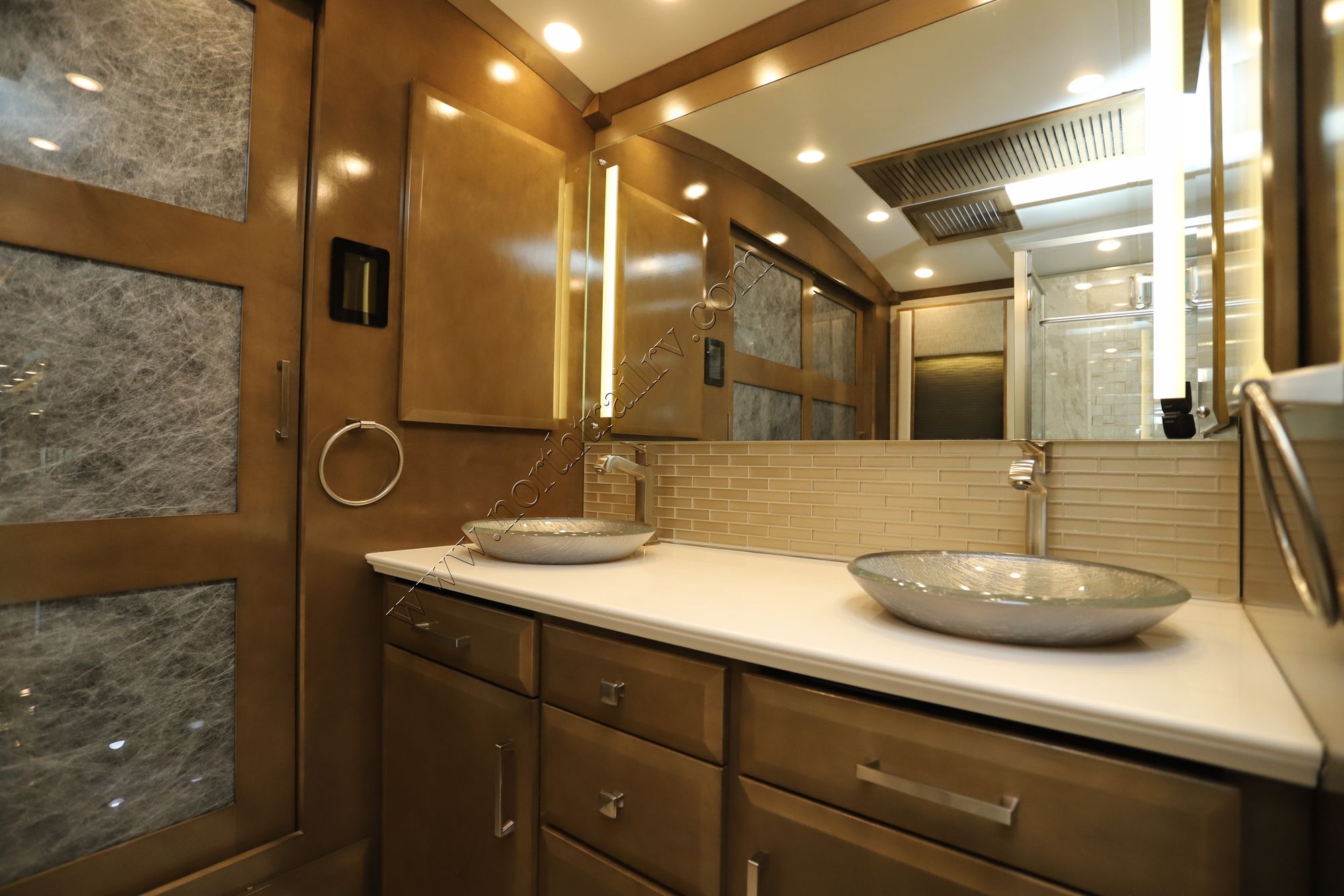 New 2026 Newmar Essex 4551 Class A  For Sale