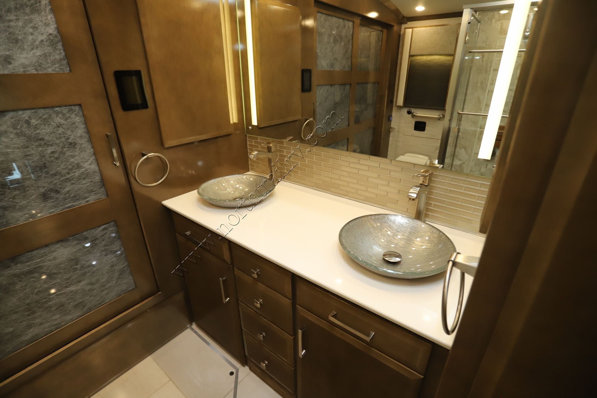 New 2026 Newmar Essex 4551 Class A  For Sale