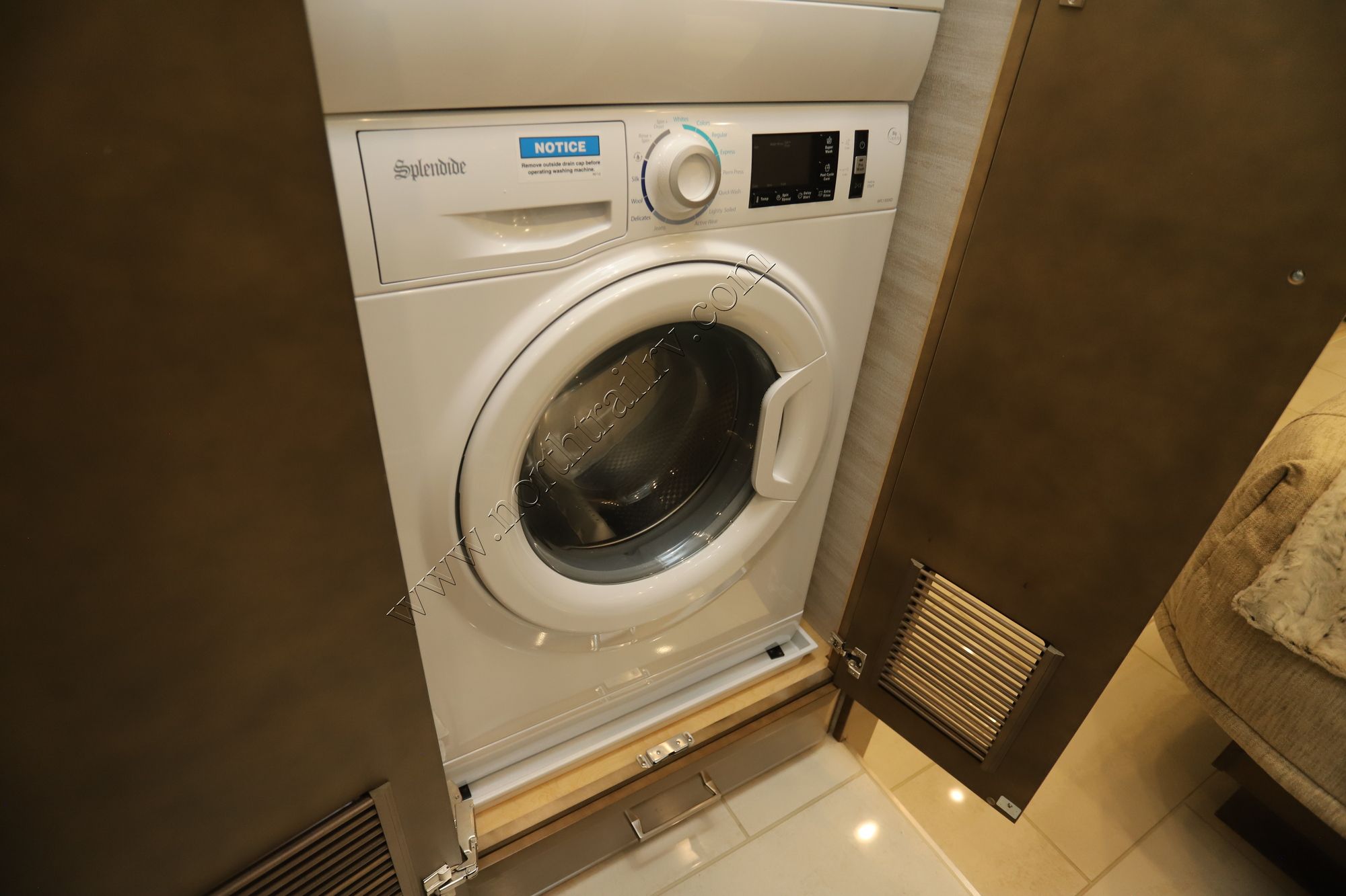 New 2026 Newmar Essex 4551 Class A  For Sale