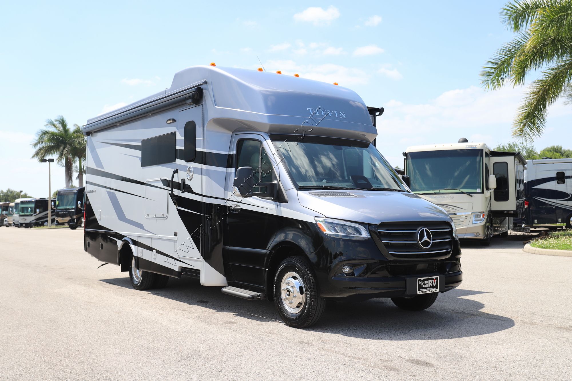 New 2026 Tiffin Motor Homes Wayfarer 25RW Class C  For Sale