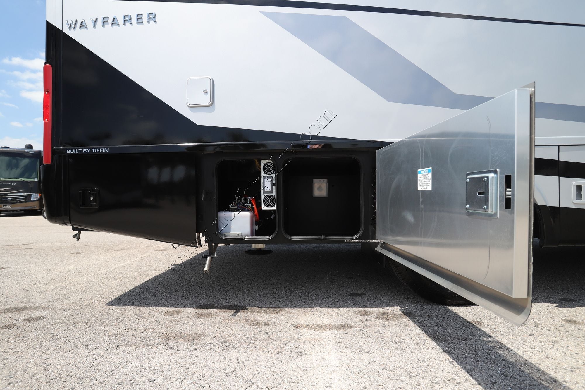 New 2026 Tiffin Motor Homes Wayfarer 25RW Class C  For Sale
