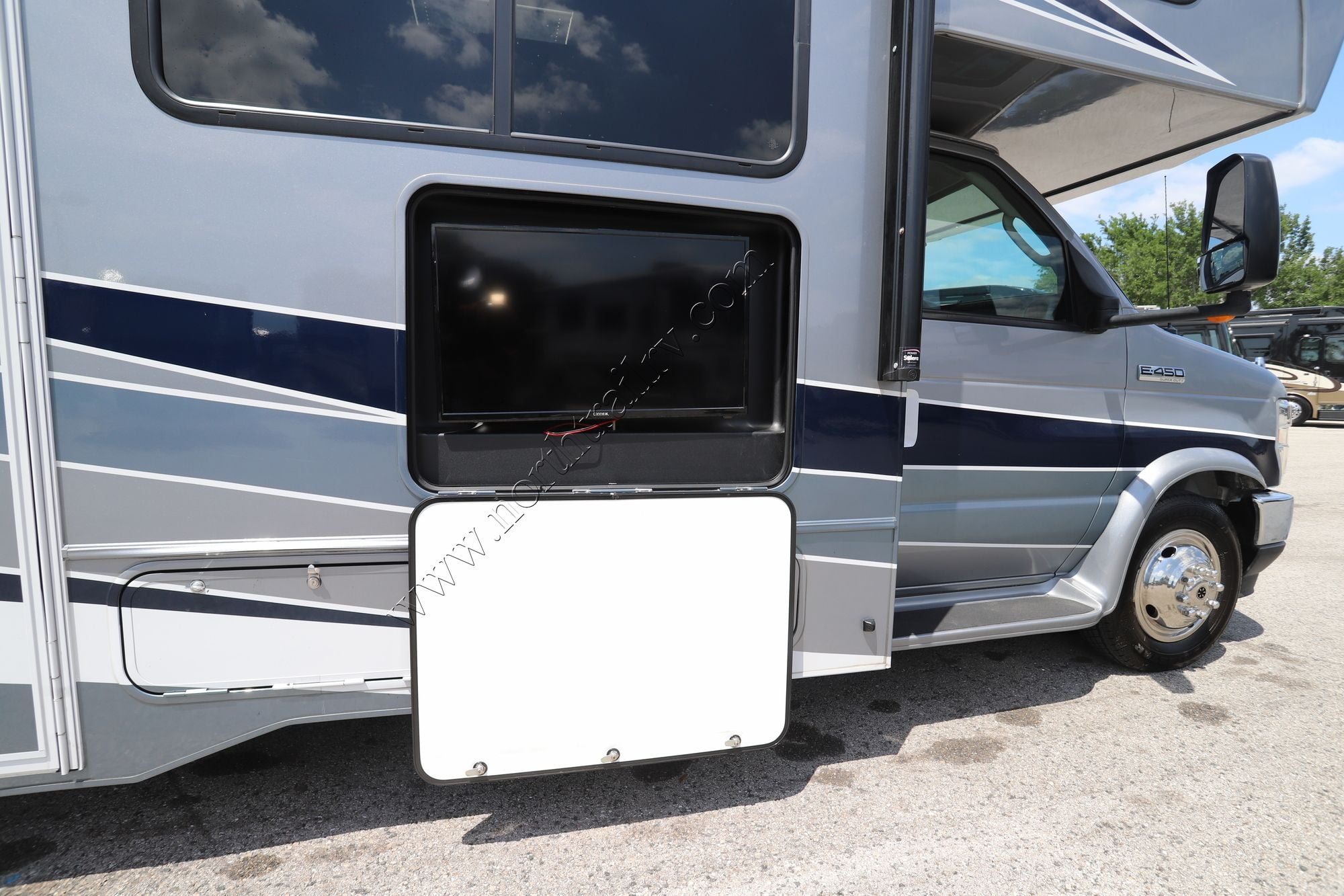 Used 2021 Forest River Sunseeker 3050S Class C  For Sale