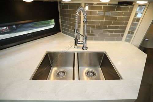 2023 Newmar Ventana 4328