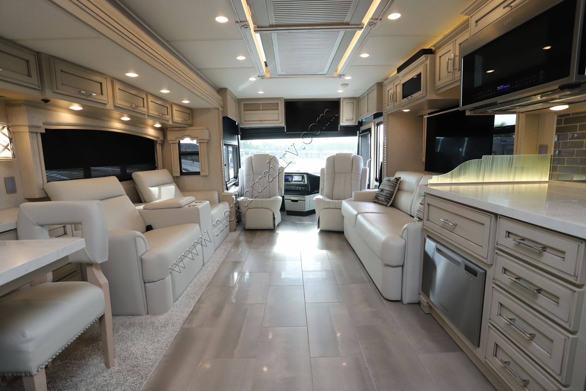 Used 2023 Newmar Ventana 4328 Class A  For Sale