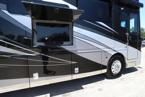 2021 Newmar Mountain Aire 4118