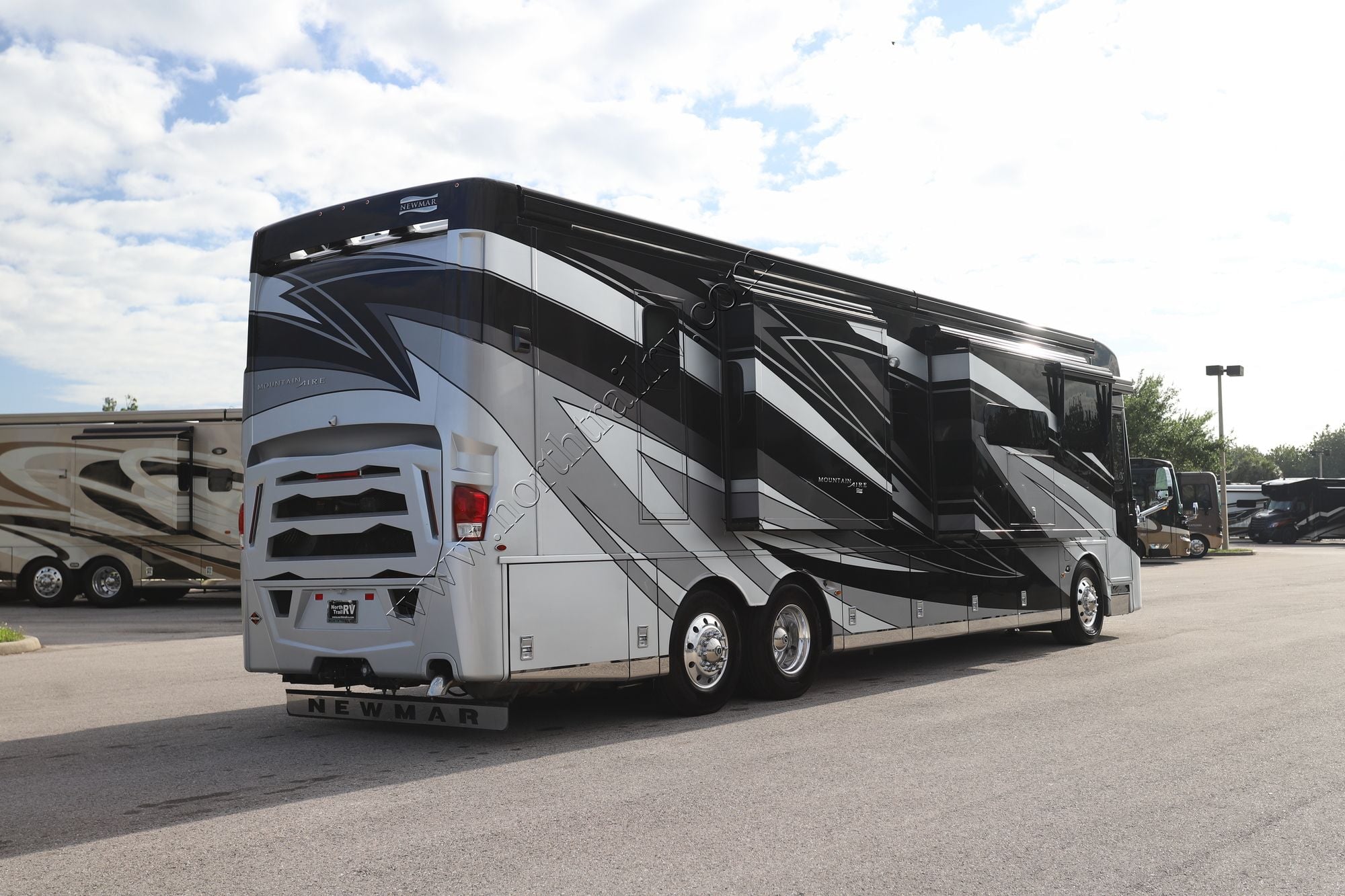 Used 2021 Newmar Mountain Aire 4118 Class A  For Sale