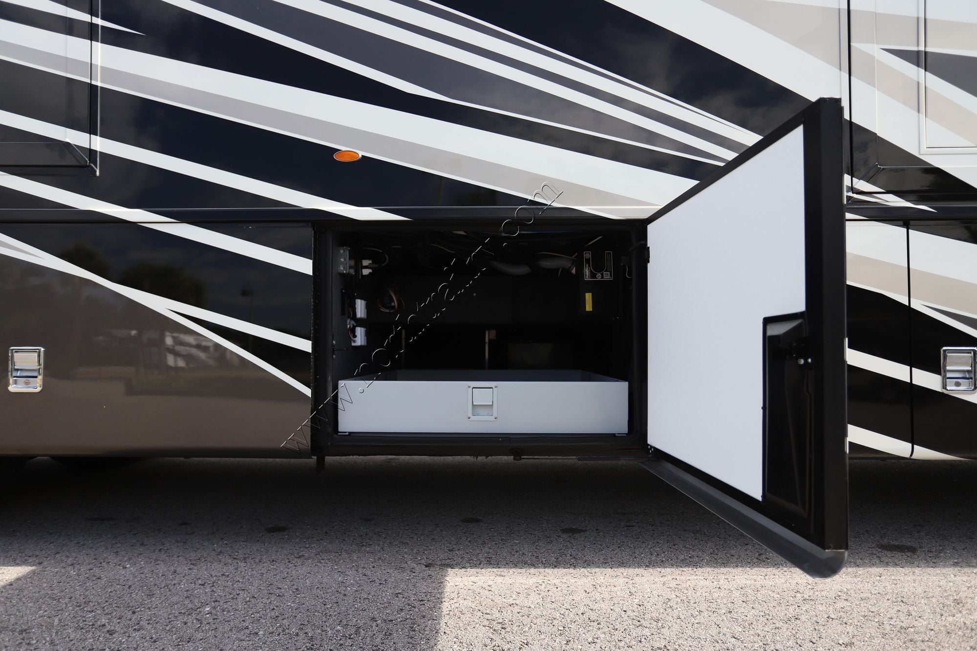 Used 2023 Newmar Ventana 4328 Class A  For Sale