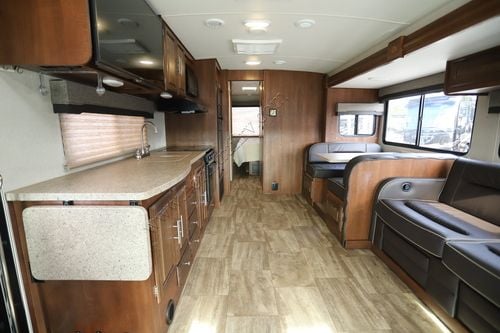 2018 Forest River Georgetown Gt3 30X