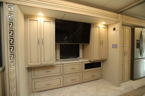 2023 Newmar Ventana 4328