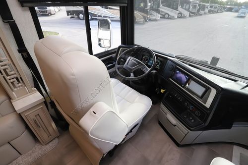 2023 Newmar Ventana 4328