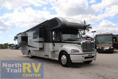 2021 Dynamax Dynaquest Xl 3801TS