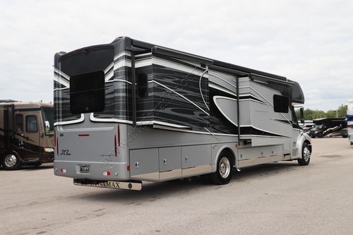 2021 Dynamax Dynaquest Xl 3801TS