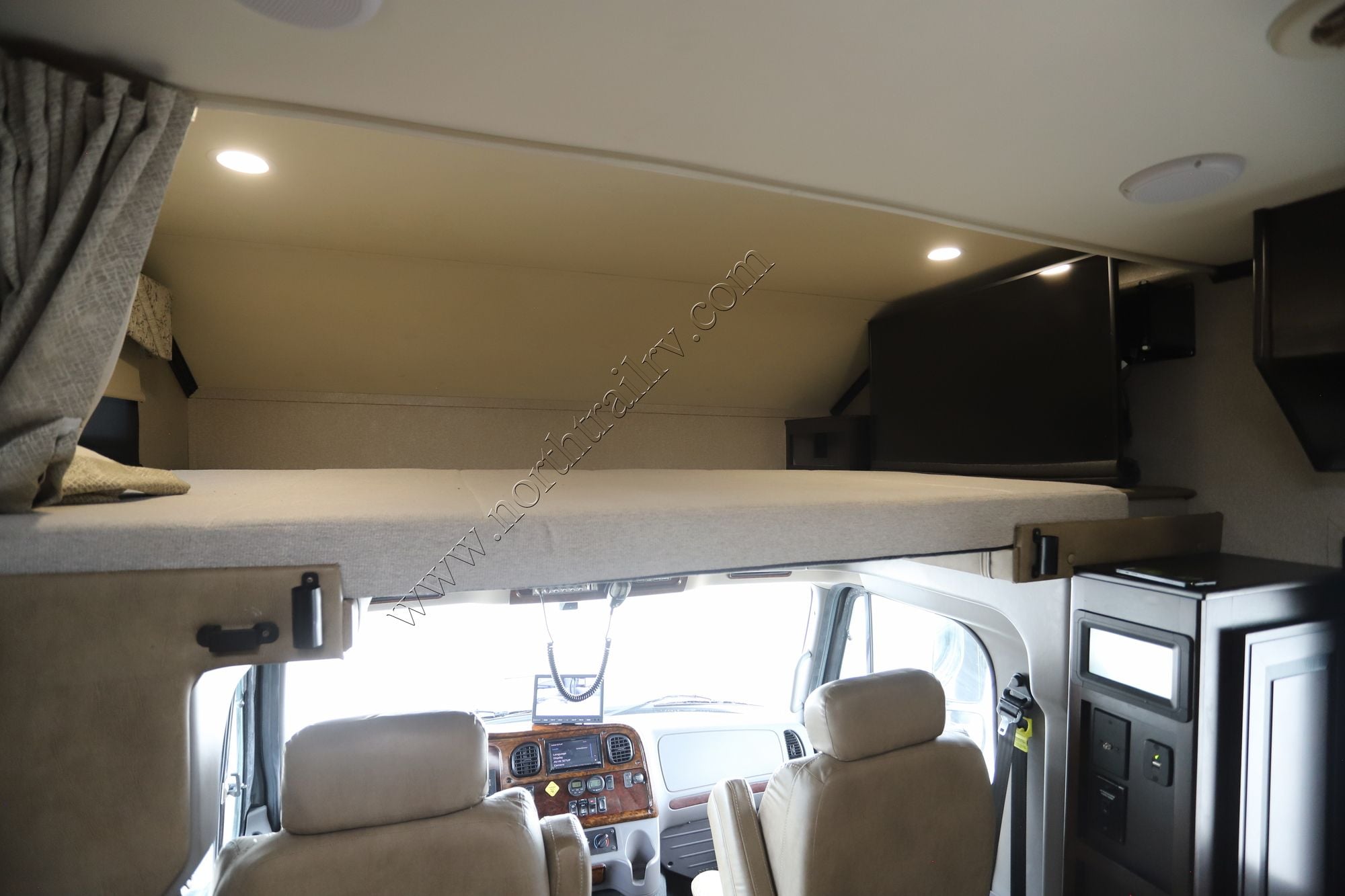 Used 2021 Dynamax Dynaquest Xl 3801TS Super C  For Sale