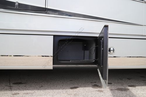 2021 Dynamax Dynaquest Xl 3801TS