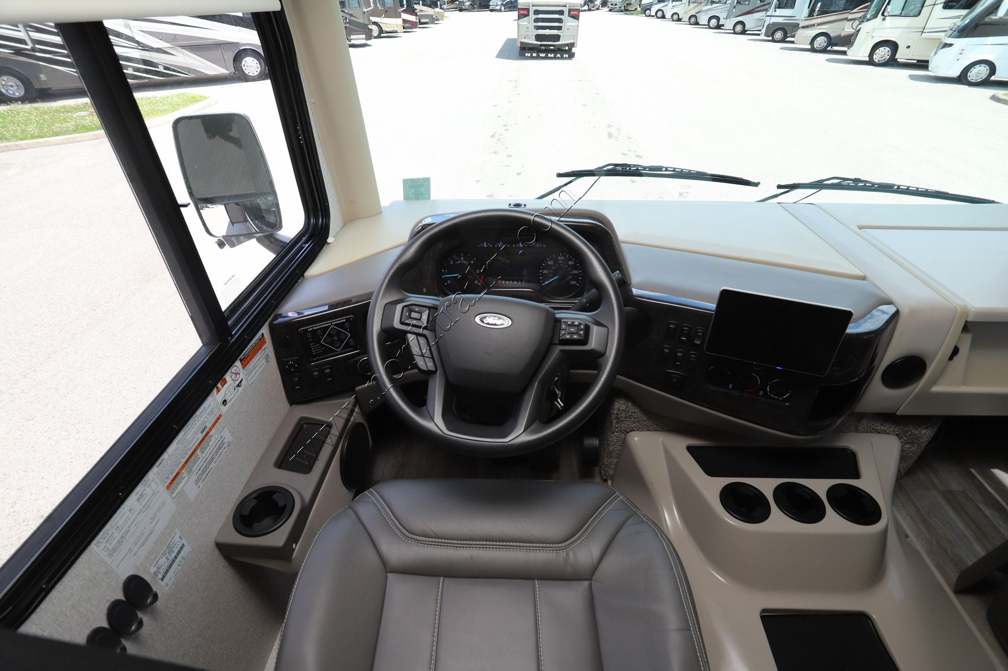 Used 2023 Thor Miramar 34.7 Class A  For Sale