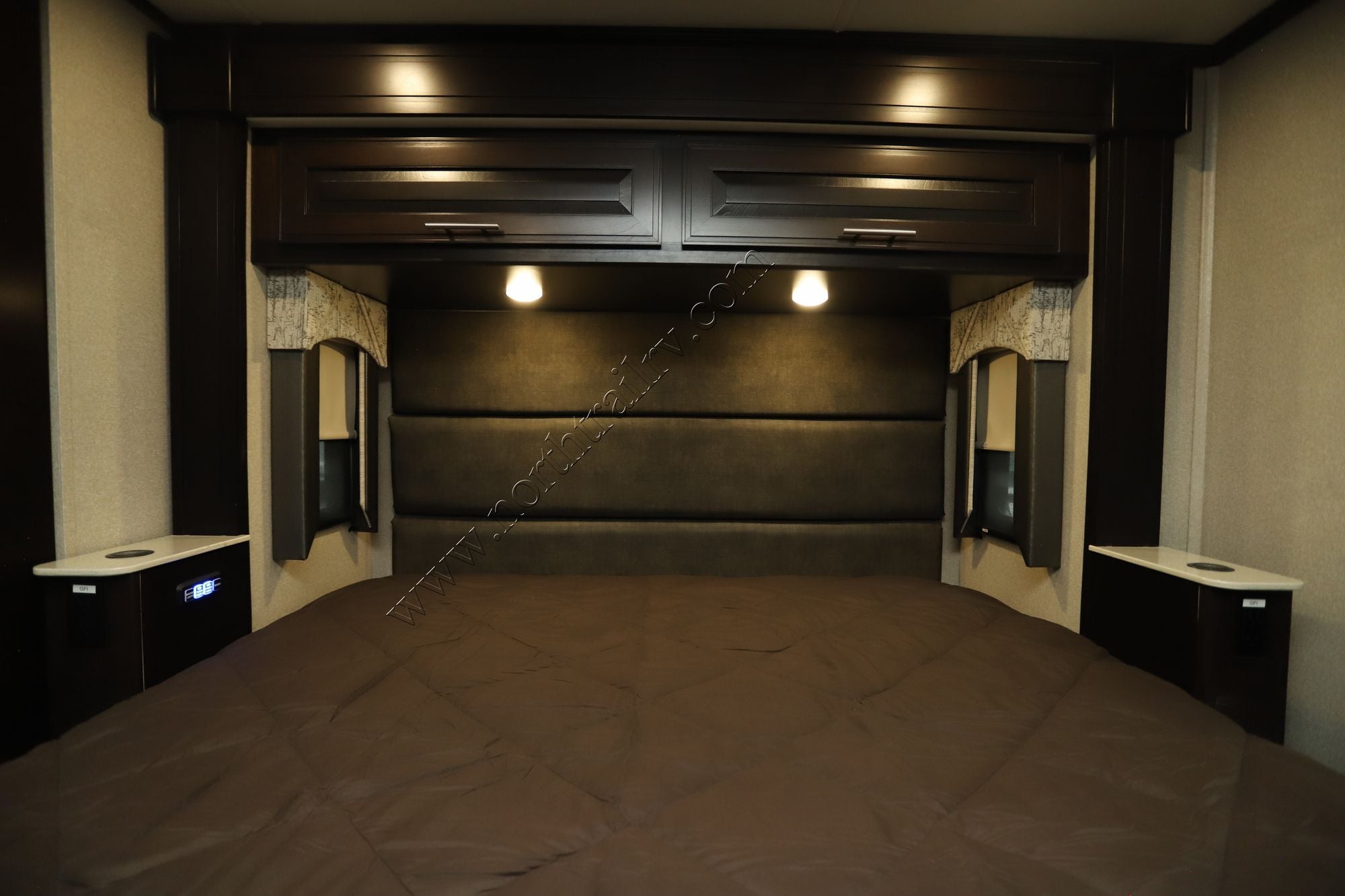 Used 2021 Dynamax Dynaquest Xl 3801TS Super C  For Sale