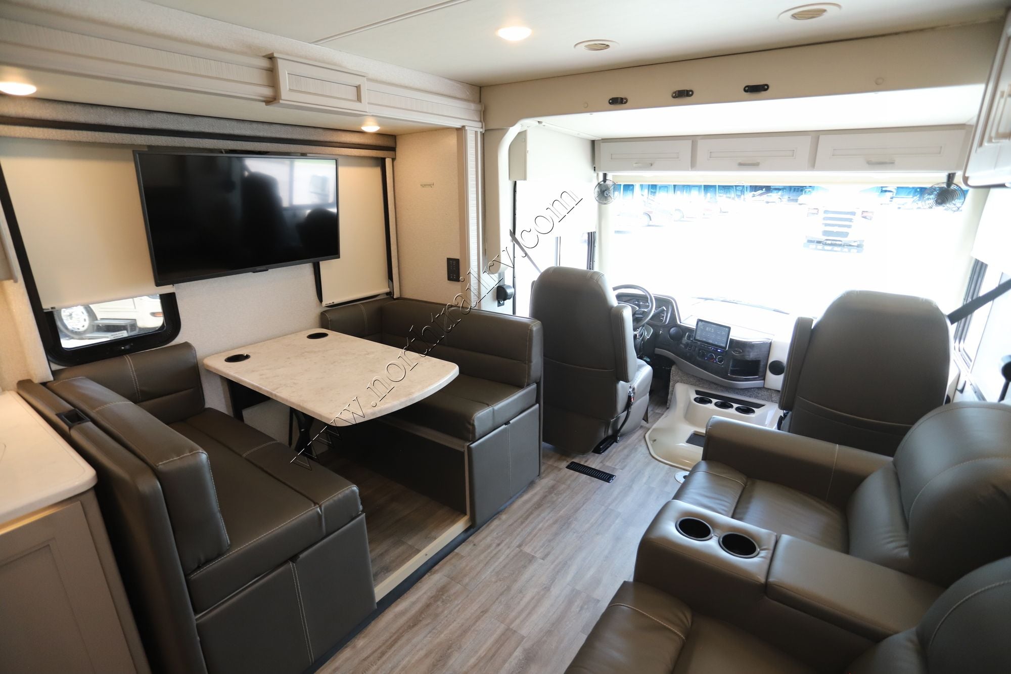 Used 2023 Thor Miramar 34.7 Class A  For Sale