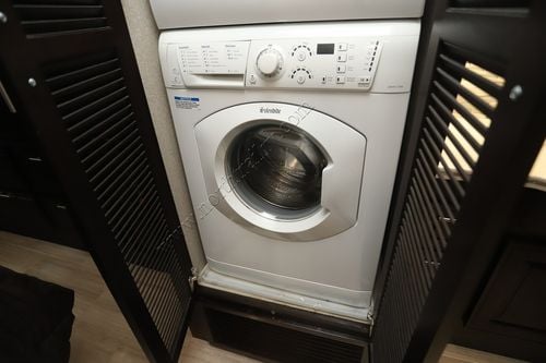 2021 Dynamax Dynaquest Xl 3801TS