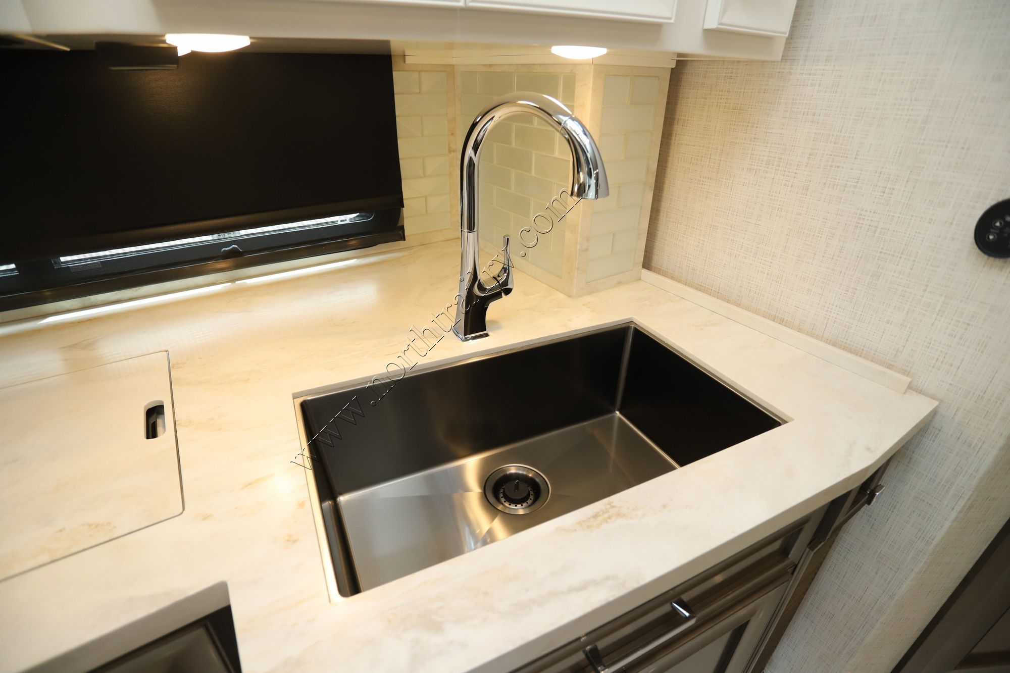 New 2026 Newmar Ventana 4037 Class A  For Sale