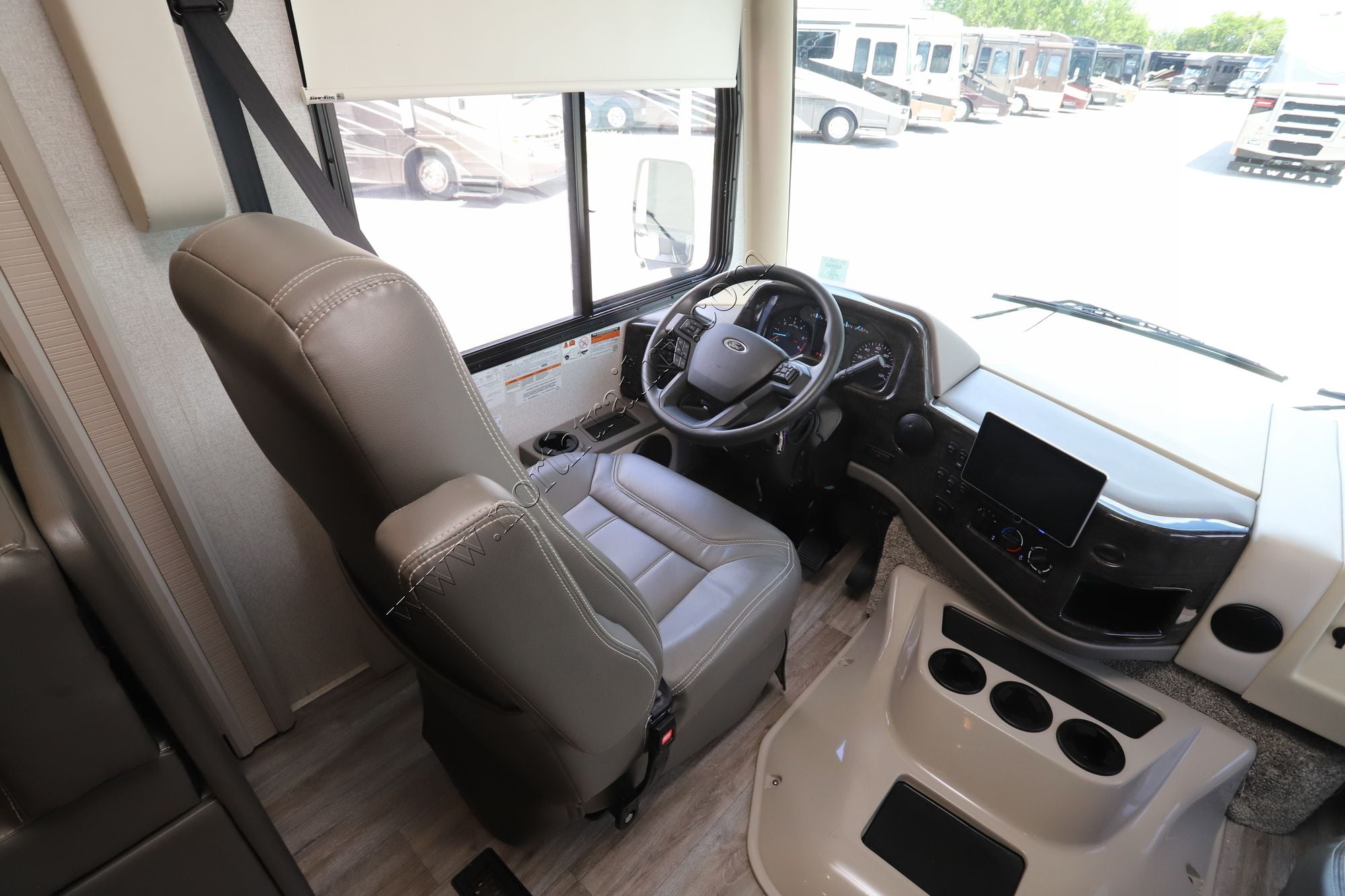 Used 2023 Thor Miramar 34.7 Class A  For Sale