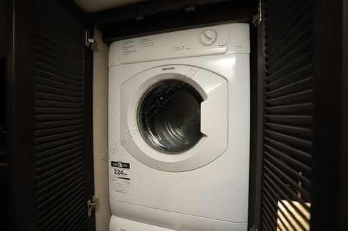 2021 Dynamax Dynaquest Xl 3801TS