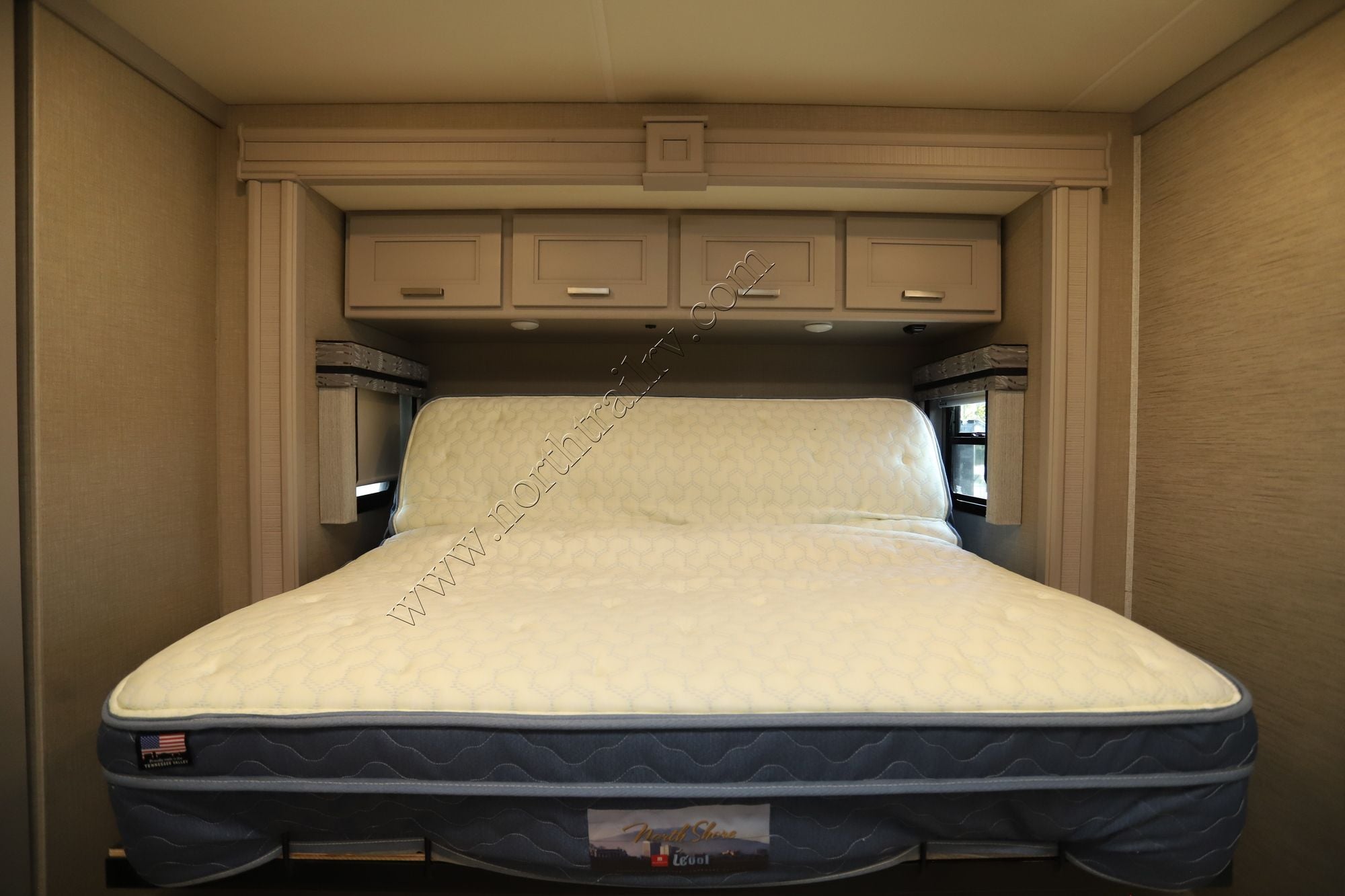 Used 2023 Thor Miramar 34.7 Class A  For Sale
