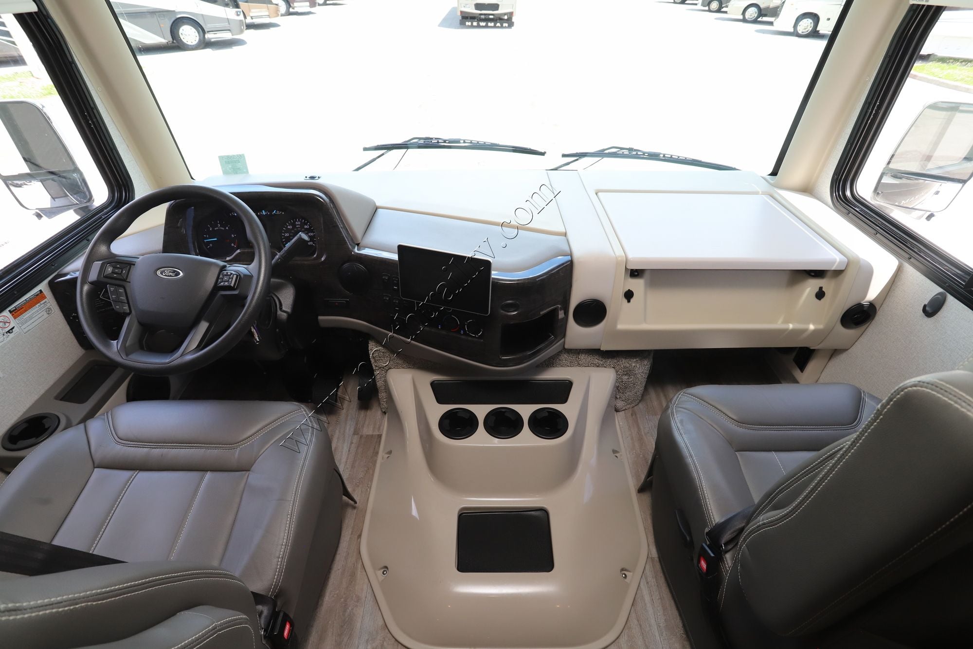 Used 2023 Thor Miramar 34.7 Class A  For Sale