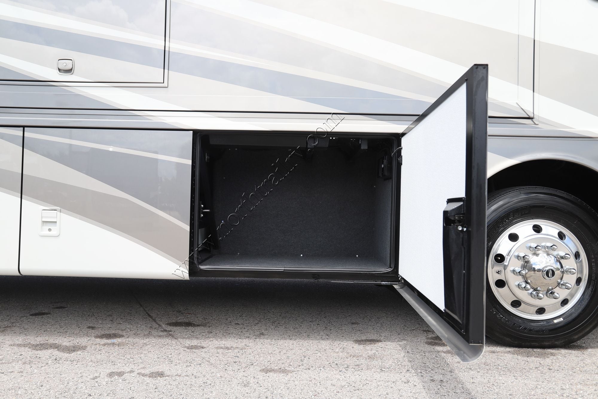 New 2026 Newmar Ventana 4037 Class A  For Sale