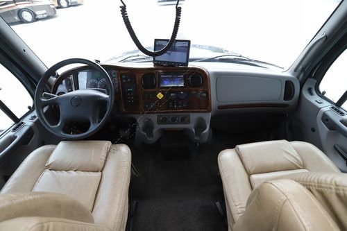 2021 Dynamax Dynaquest Xl 3801TS