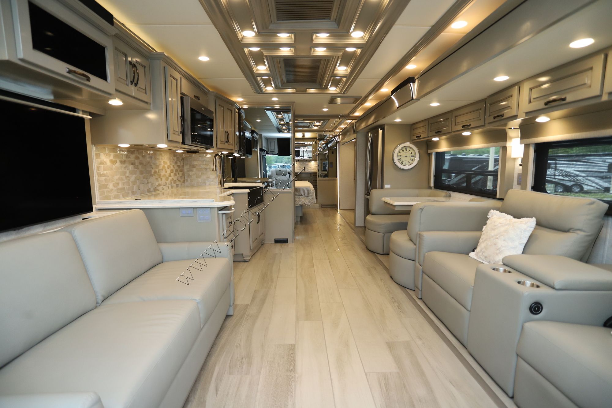 Used 2024 Newmar Dutch Star 4081 Class A  For Sale