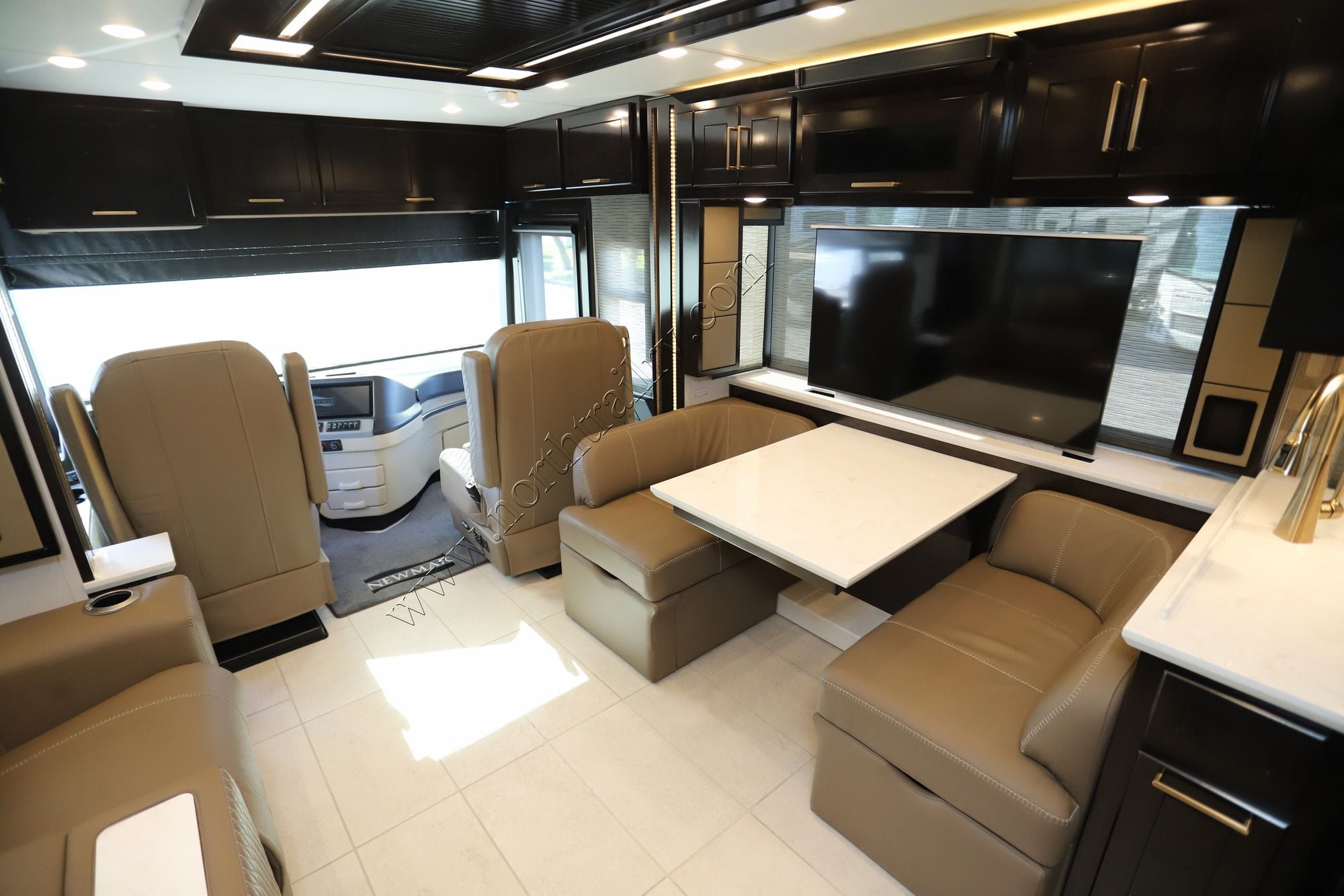 New 2027 Newmar New Aire 3543 Class A  For Sale