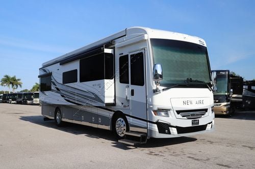 2027 Newmar New Aire 3543