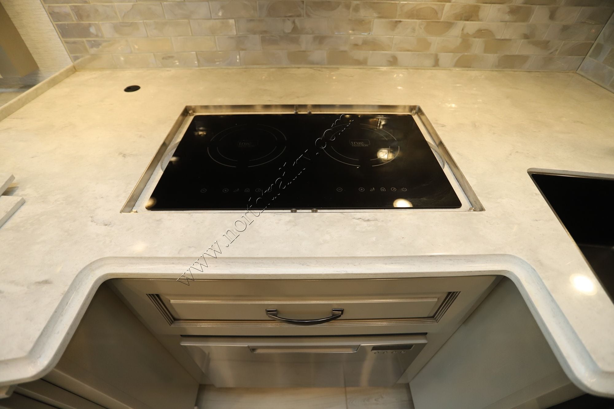 Used 2024 Newmar Dutch Star 4081 Class A  For Sale