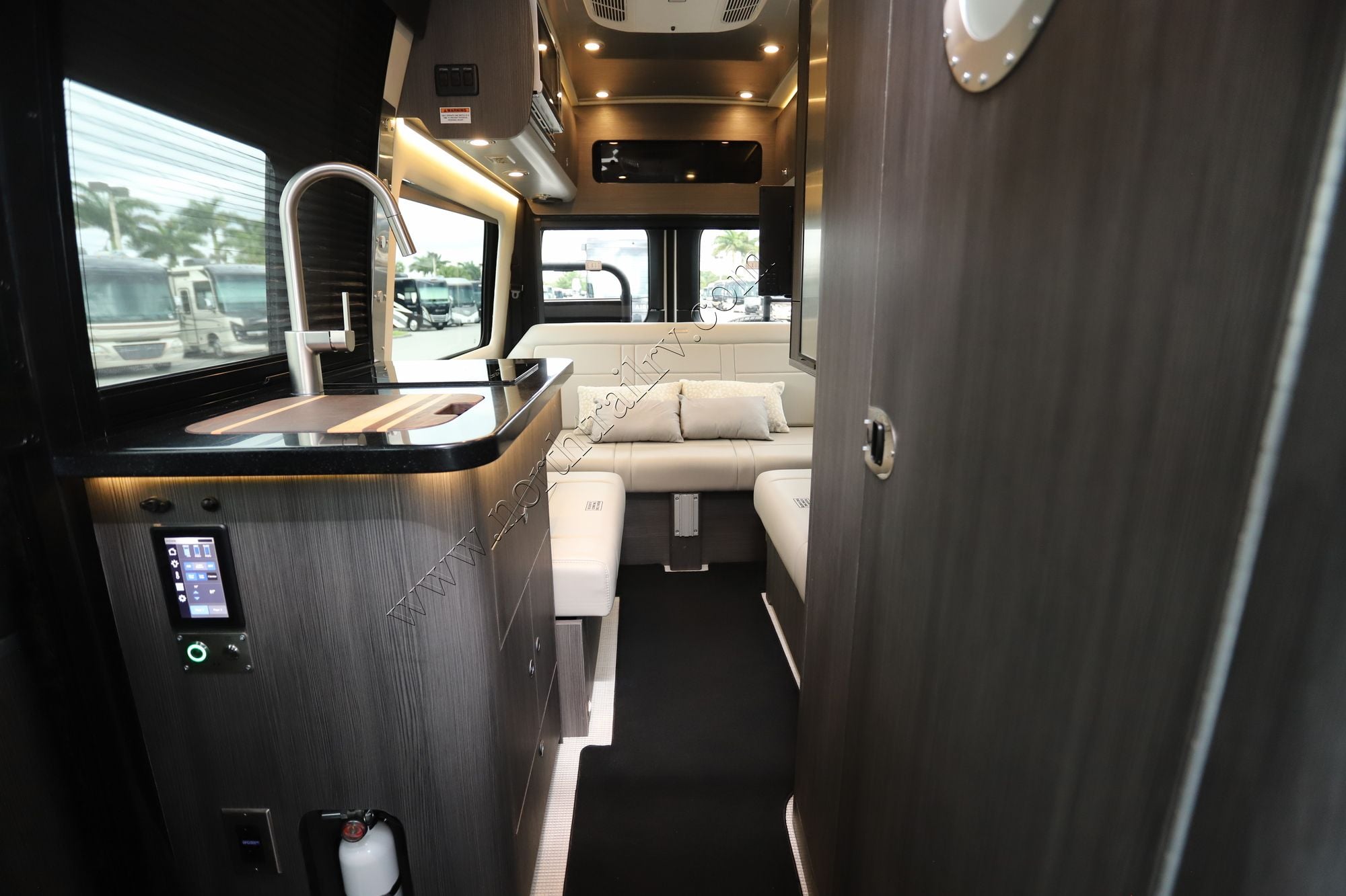 2023 Airstream Interstate 19 E1 4WD Class B Used  For Sale