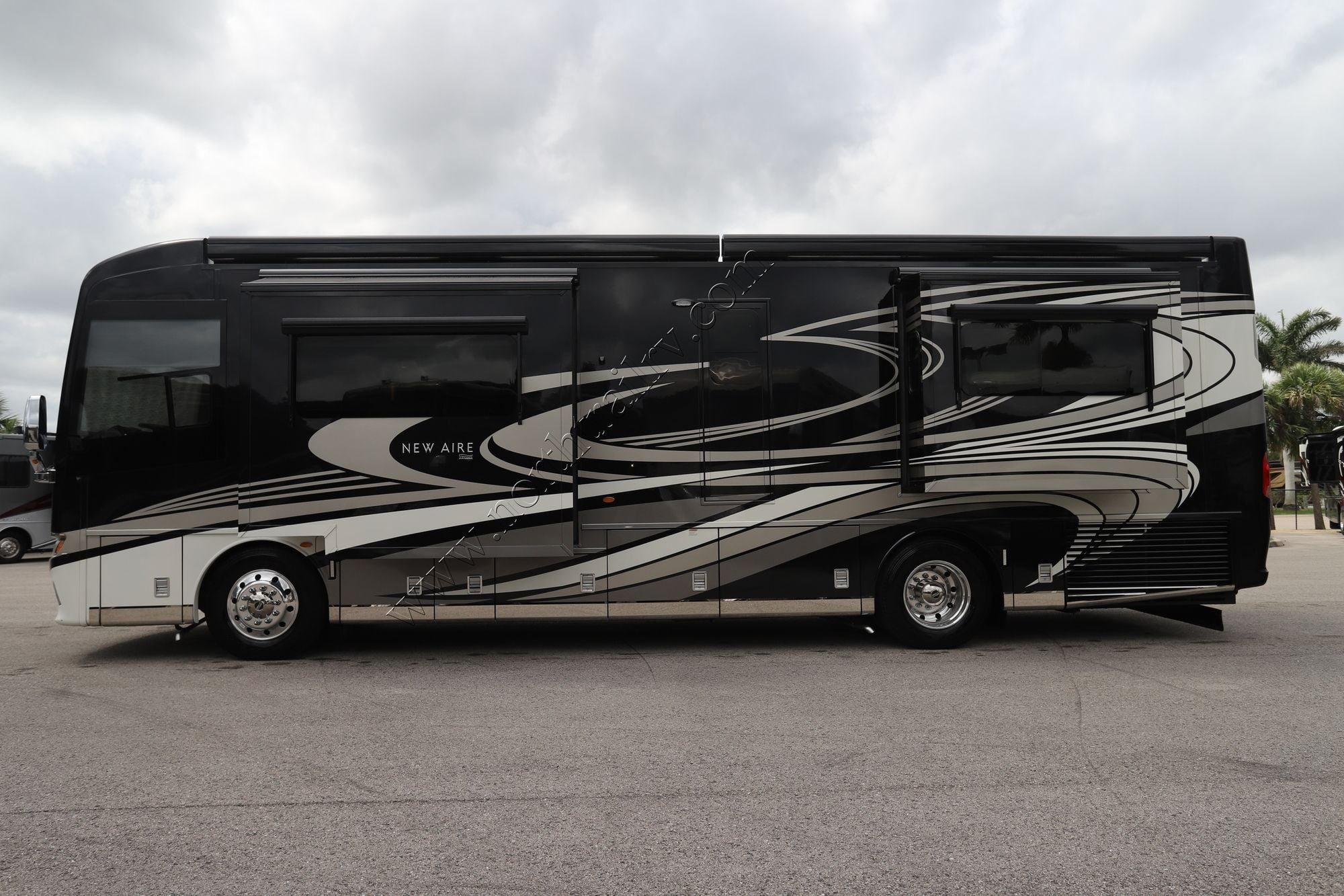 Used 2020 Newmar New Aire 3543 Class A  For Sale