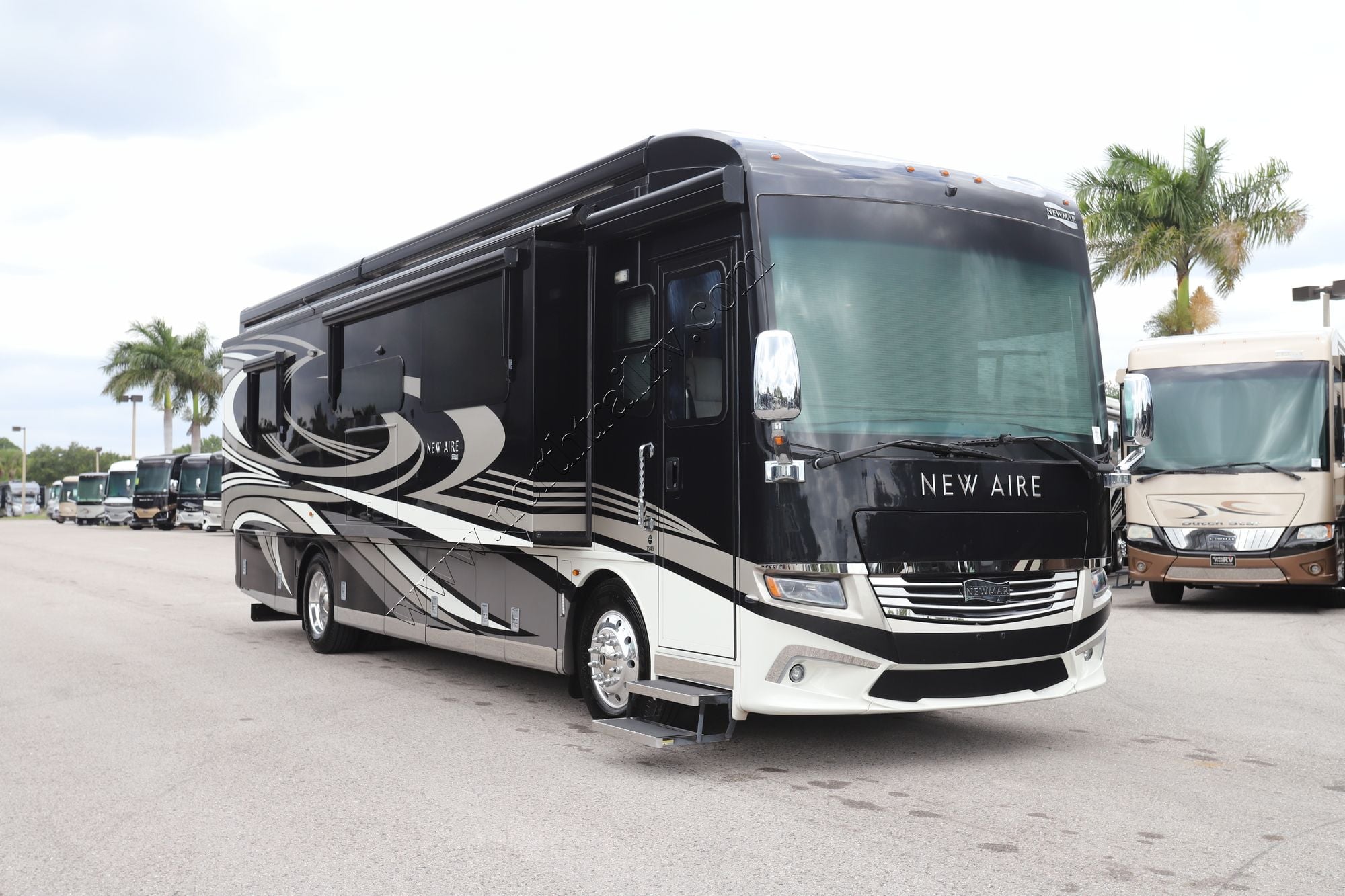 Used 2020 Newmar New Aire 3543 Class A  For Sale