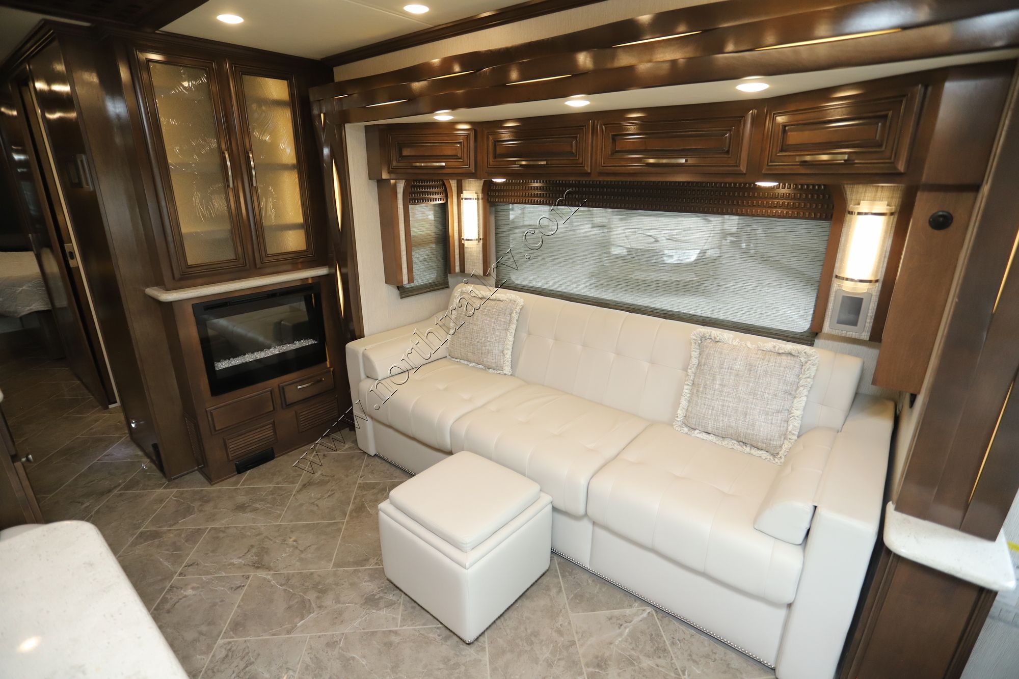 Used 2020 Newmar New Aire 3543 Class A  For Sale