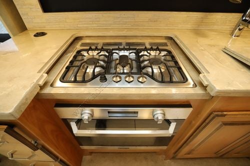 2019 Tiffin Motor Homes Allegro 34PA