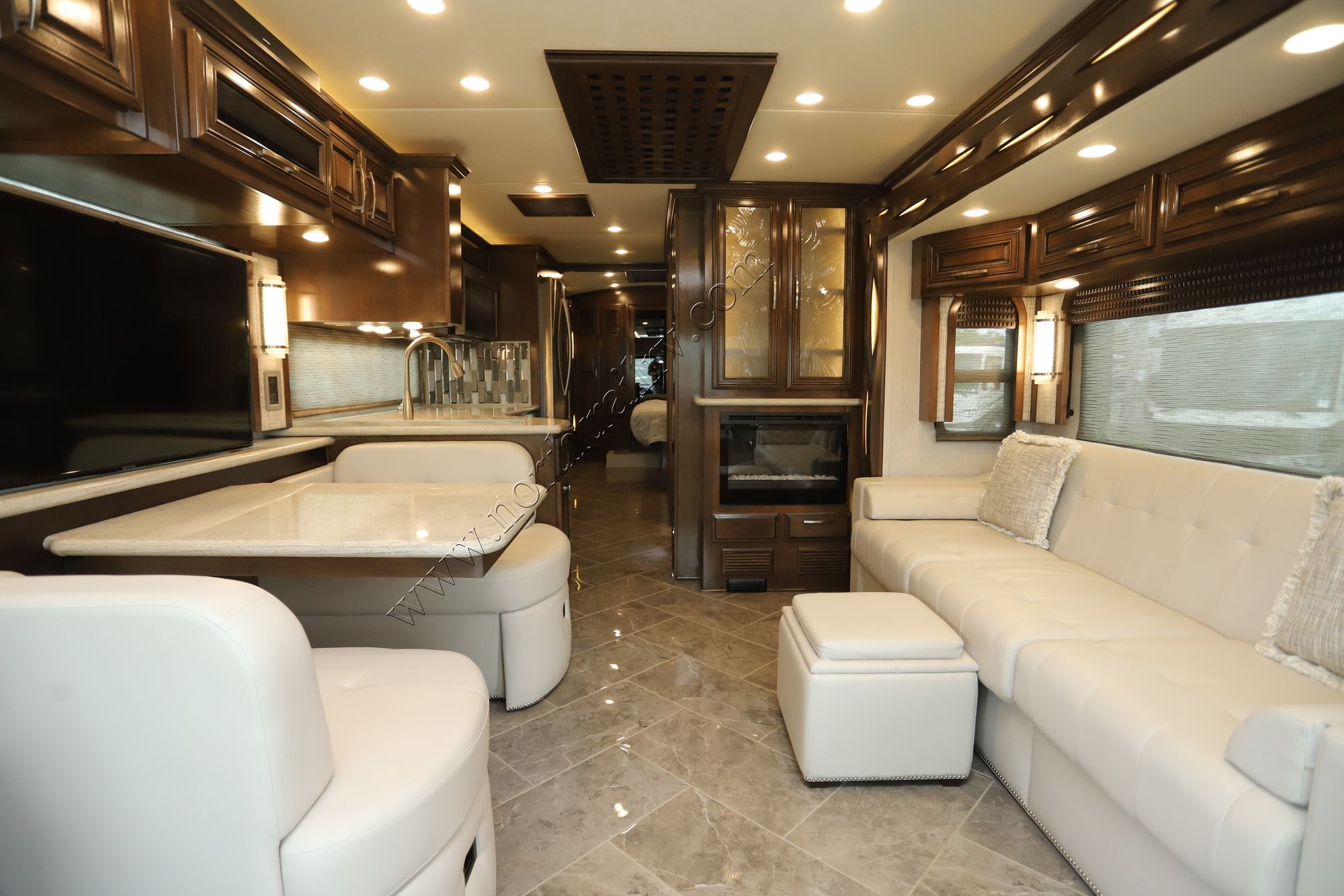 Used 2020 Newmar New Aire 3543 Class A  For Sale