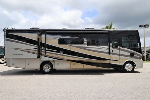 2019 Tiffin Motor Homes Allegro 34PA