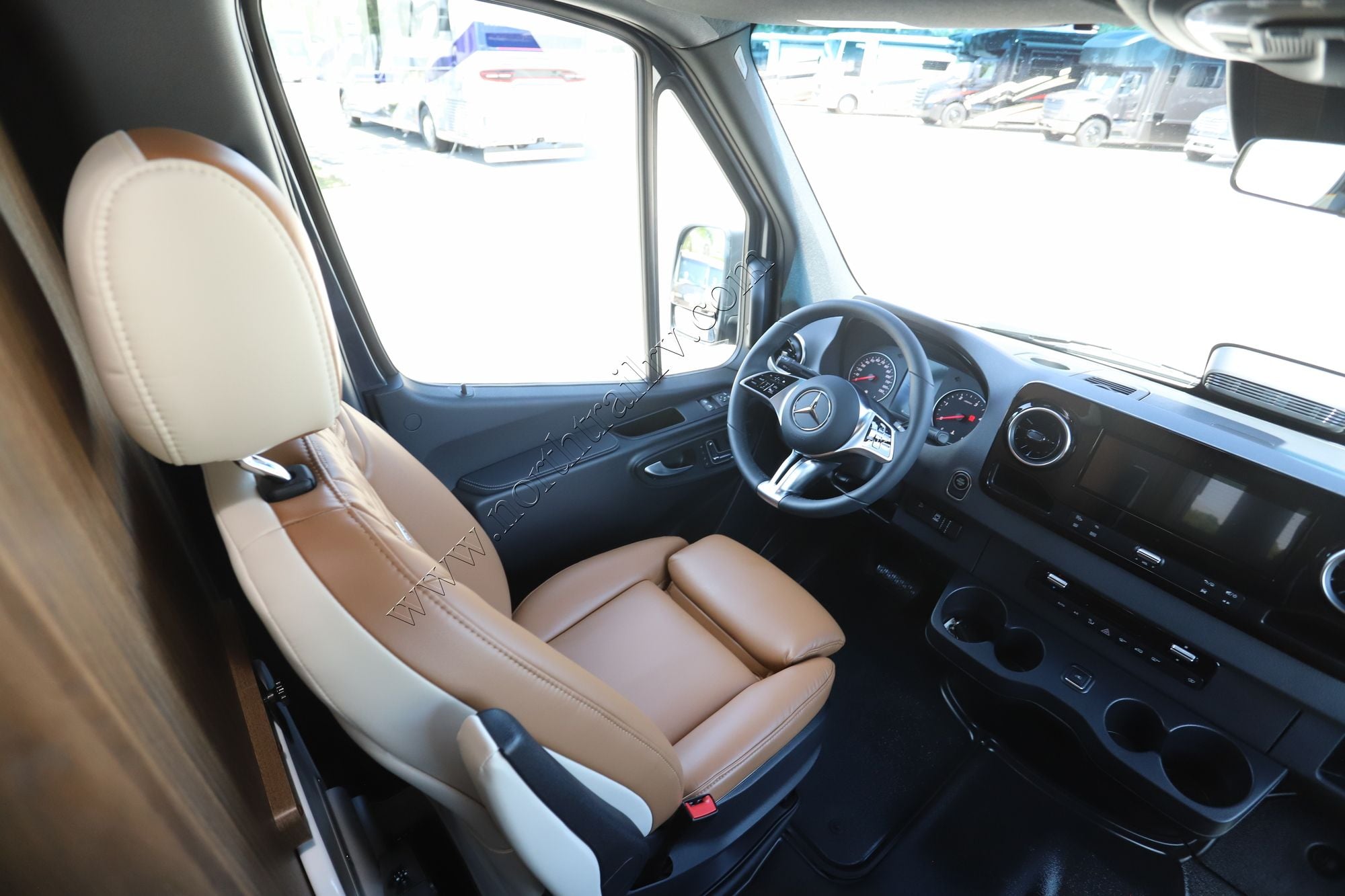 2026 Airstream Interstate 19 GTX AP Class B New  For Sale